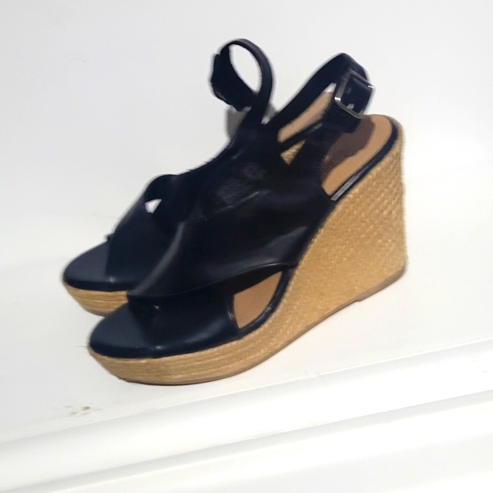 Sandle wedges